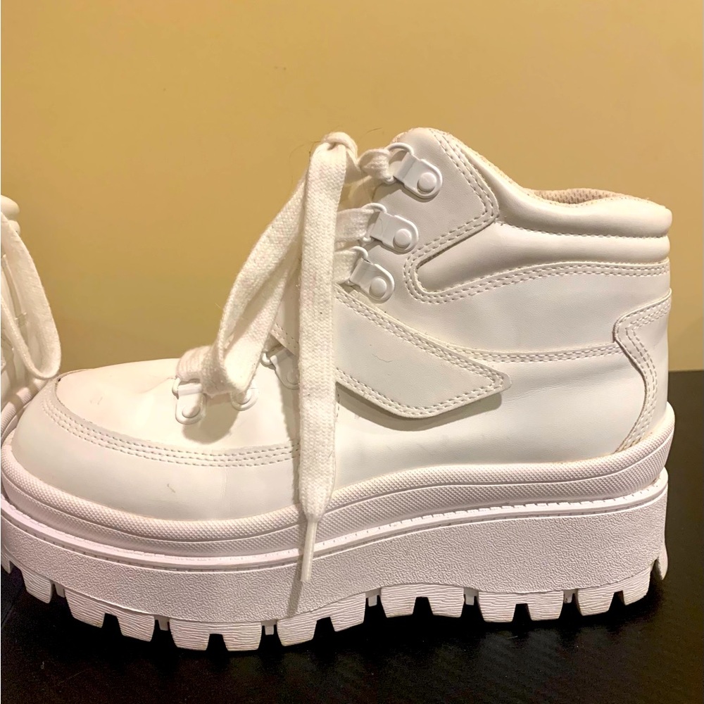 Jeffrey Campbell Top Peak Platform Sneaker
